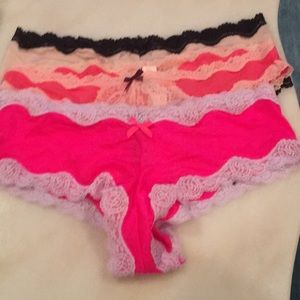 Victoria Secret New with Tags(3) Large